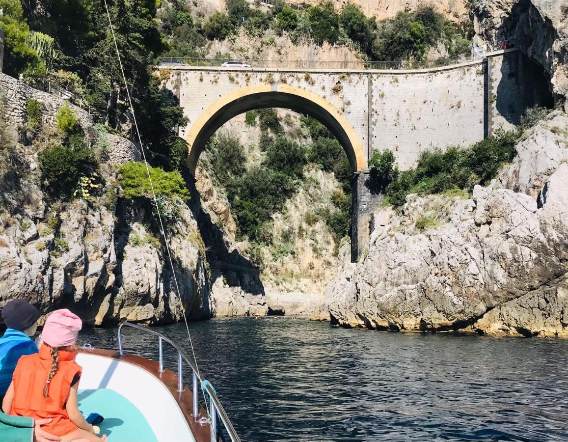 Вілла Amalfi Sea View Скала Екстер'єр фото
